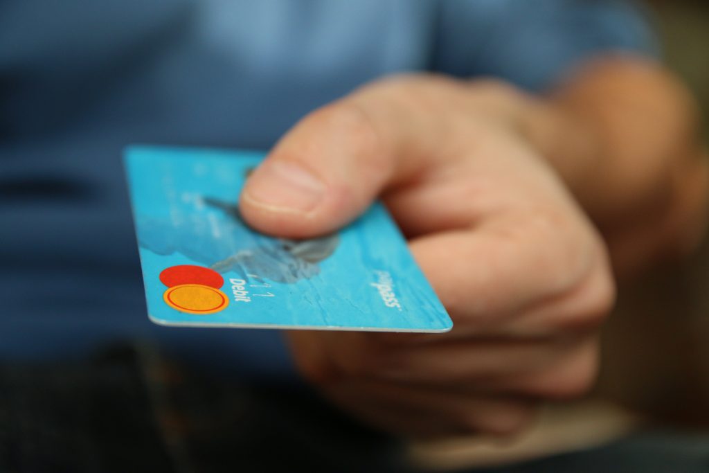Personal Loans vs. Credit Card Debt: Choosing the Best Financing Option